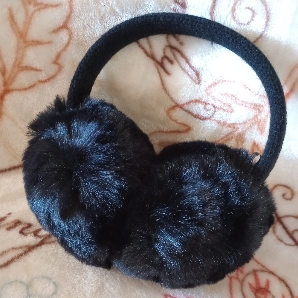 New Aerosoles Faux Fur earmuffs Outdoor Activities Winter Women Girls